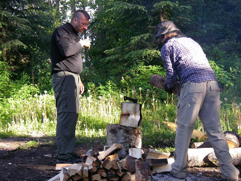 bc2ak-O0044.JPG - Alaska trip 08; bc2ak;Punchaw Lake campsite; TLGreen SO and Maddaddy team wood chopping;